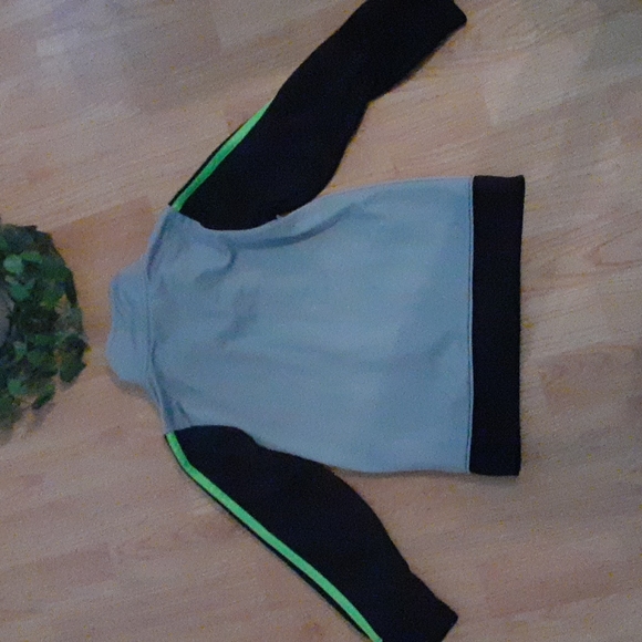 Adidas zip up jacket - Picture 6 of 7